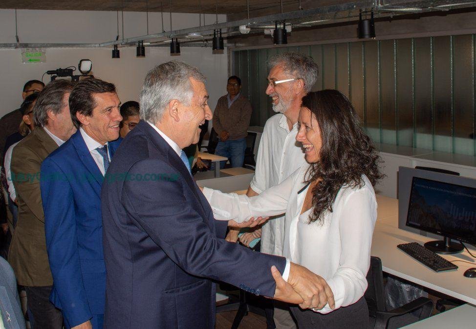 Morales inauguró el edificio de Planificación Estratégica y Modernización 4