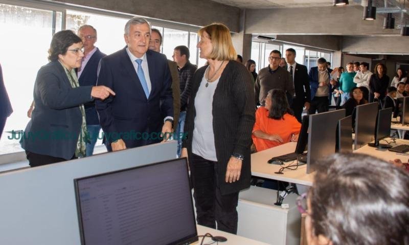 Morales inauguró el edificio de Planificación Estratégica y Modernización 5