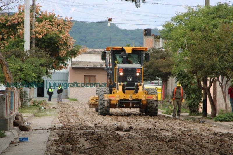 Pavimentación en el barrio Hipólito Yrigoyen 1 Pavimentación en el barrio Hipólito Yrigoyen 1