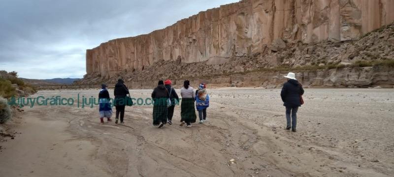 Proyecto Tejido: una realidad para los artesanos de la Puna, Valles y Quebrada 6 Proyecto “Tejido”, una realidad para los artesanos de la Puna, Valles y Quebrada 38