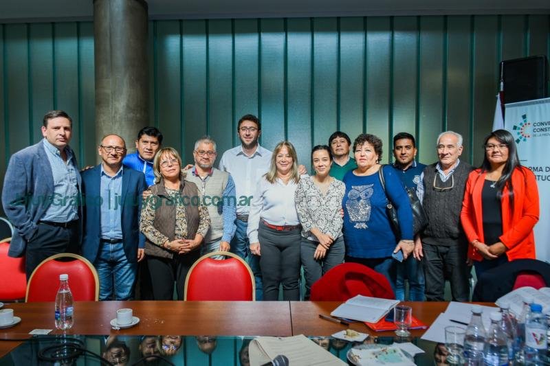 Constituyente: Proponen incorporar el derecho al diálogo social tripartito 1 Constituyente Proponen incorporar el derecho al diálogo social tripartito 5