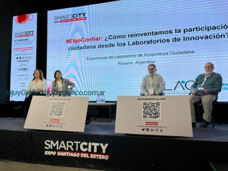 El intendente “Chuli” Jorge presentó la experiencia del primer ascensor urbano en el Smart City 2 El intendente “Chuli” Jorge presentó la experiencia del primer ascensor urbano en el Smart City 1