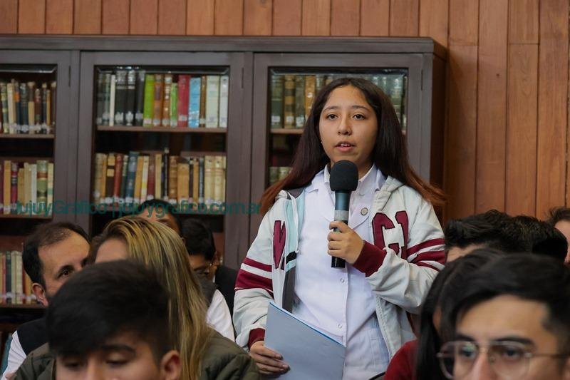 Jóvenes estudiantes jujeños dieron su opinión para la reforma constitucional 4
