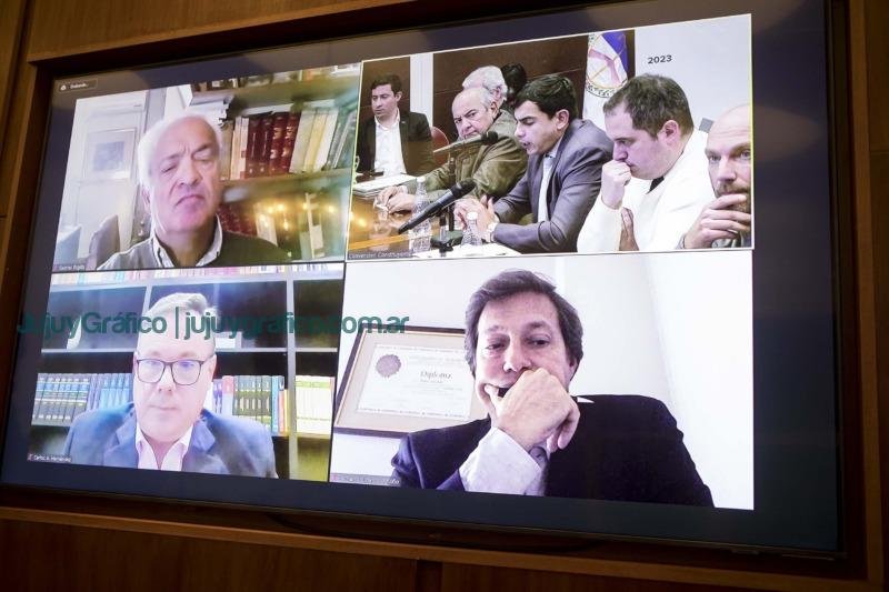 La Comisión de Sistema Económico recibió a los más destacados especialistas en Derecho del Consumidor 2 La Comisión de Sistema Económico recibió a los más destacados especialistas en Derecho del Consumidor 3