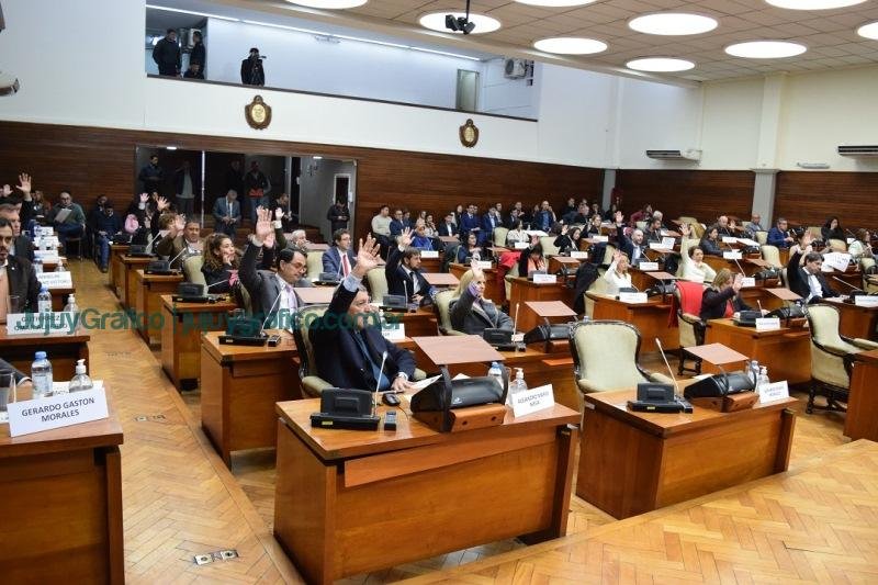 La Convención Constituyente realizó su Primera Sesión Ordinaria 1 La Convención Constituyente realizó su Primera Sesión Ordinaria 4