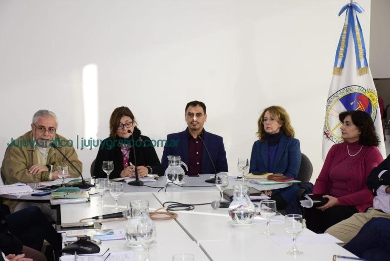 La comisión de Educación, Cultura, Salud y Seguridad escuchó las propuestas de funcionarios y autoridades de la cartera educativa 3 La comisión de Educación, Cultura, Salud y Seguridad escuchó las propuestas de funcionarios y autoridades de la cartera educativa 01