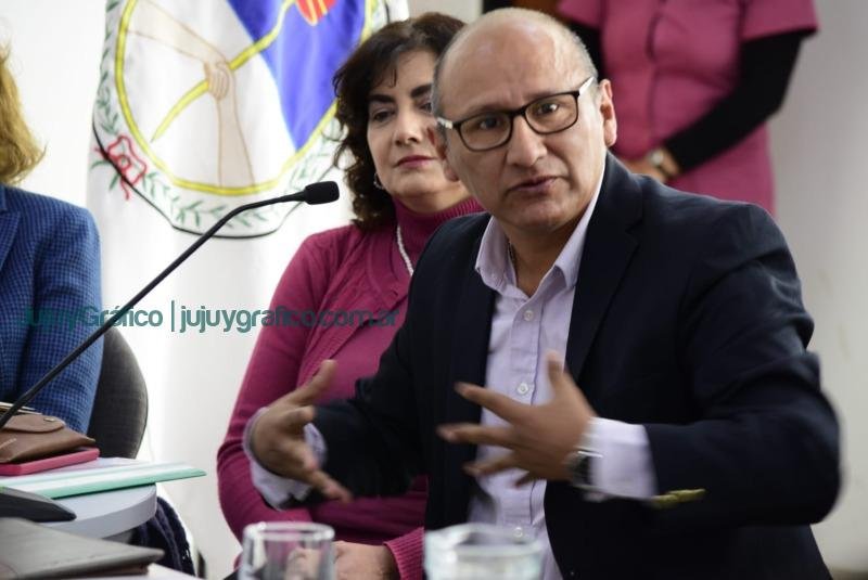 La comisión de Educación, Cultura, Salud y Seguridad escuchó las propuestas de funcionarios y autoridades de la cartera educativa 08