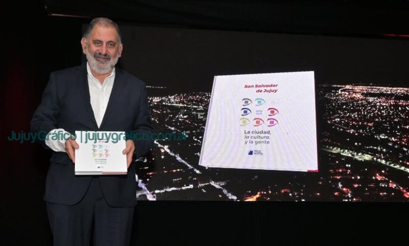 Raul Jorge presentó el libro “San Salvador de Jujuy, la ciudad, la cultura y la gente” 12 Raul Jorge presentó el libro “San Salvador de Jujuy, la ciudad, la cultura y la gente” 4