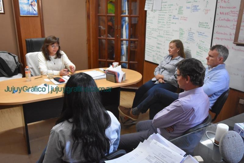 Ledesma entregó al Hospital Orías equipamientos para Cardiología 1 Ledesma entregó al Hospital Orías equipamientos para Cardiología 1