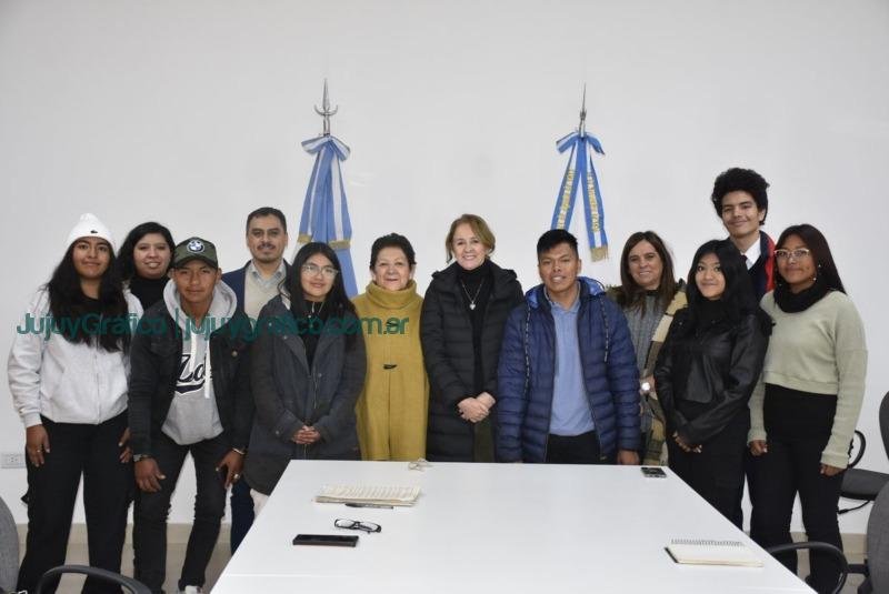 Trabajan en la implementación de la Ley Provincial de Centros de Estudiantes 9 Trabajan en la implementación de la Ley Provincial de Centros de Estudiantes 1