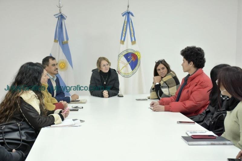 Trabajan en la implementación de la Ley Provincial de Centros de Estudiantes 2 Trabajan en la implementación de la Ley Provincial de Centros de Estudiantes 2
