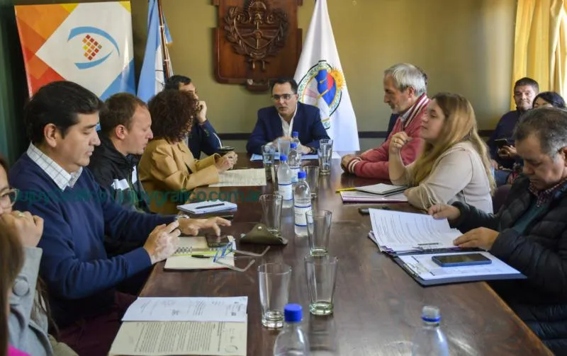 Concejales y funcionarios municipales trataron plataformas digitales 1