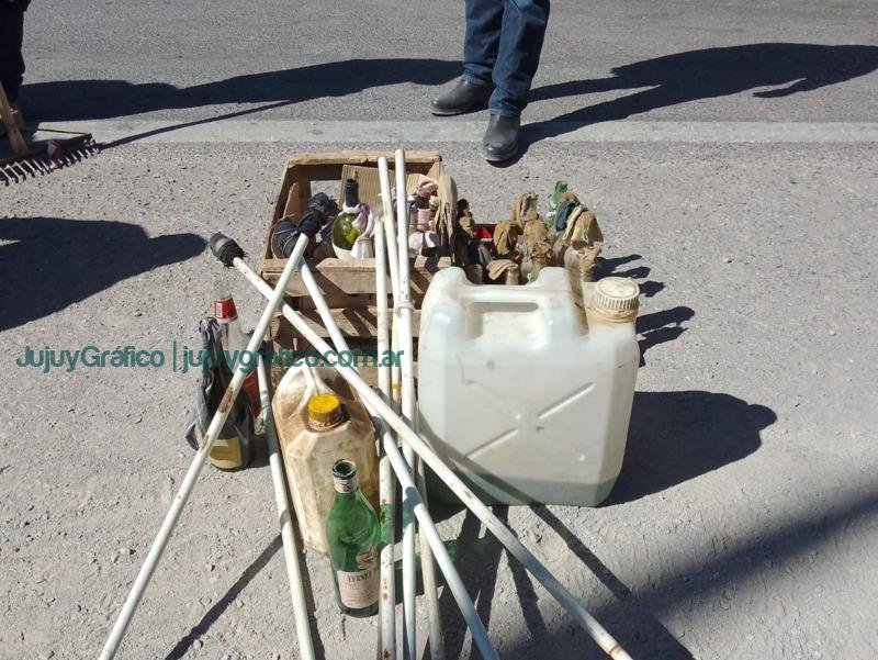 Post cortes de ruta en Jujuy, Yerba Mate de planes sociales, explosivos caseros en Ruta 9 1 Post cortes de ruta en Jujuy, Yerba Mate de planes sociales, explosivos caseros en Ruta 9 1