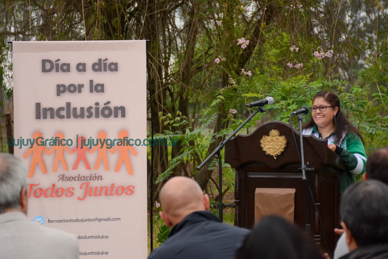 35 años de compromiso y superación, Todos Juntos celebra su trayectoria 8