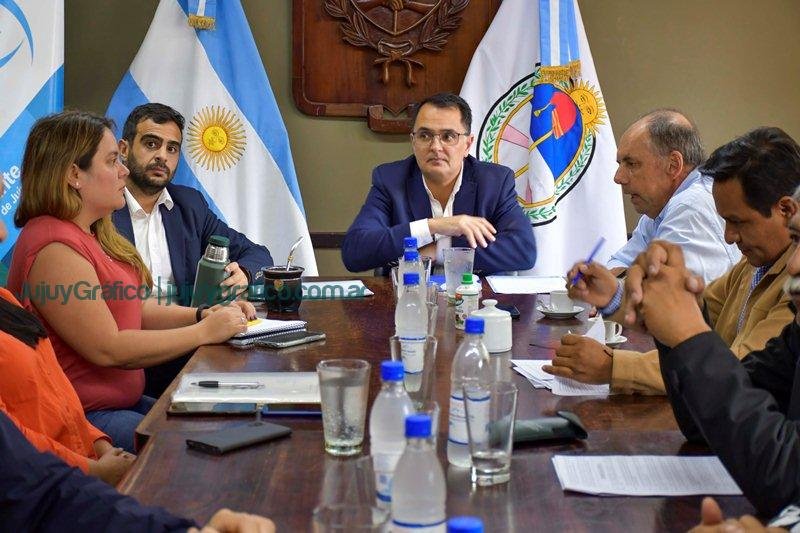 Concejales de San Salvador de Jujuy buscan proteger a consumidores de uso indebido de tarjetas 2 Concejales de San Salvador de Jujuy buscan proteger a consumidores de uso indebido de tarjetas 1