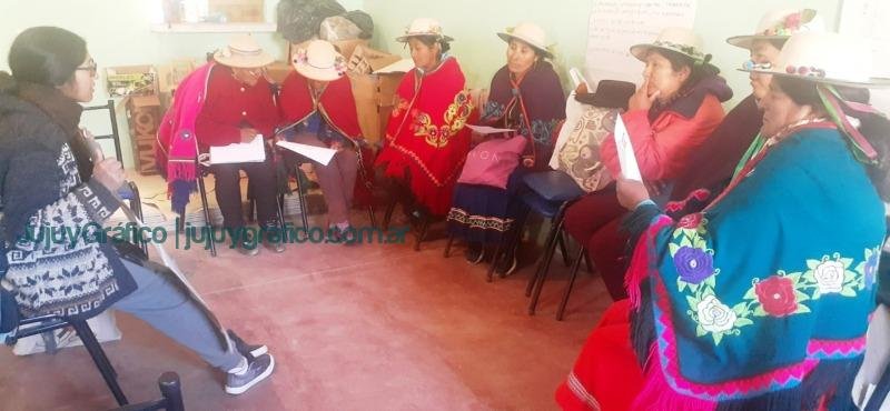 Fomentando la Economía Popular en Jujuy a través del Tejido y las Artesanías 4 Fomentando la Economía Popular en Jujuy a través del Tejido y las Artesanías 04