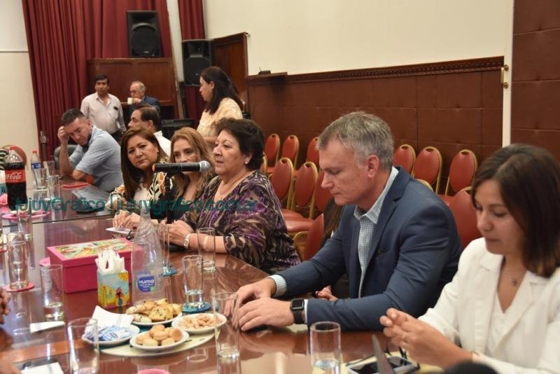 Ledesma presentó innovador Plan Educativo en la Legislatura de Jujuy 2