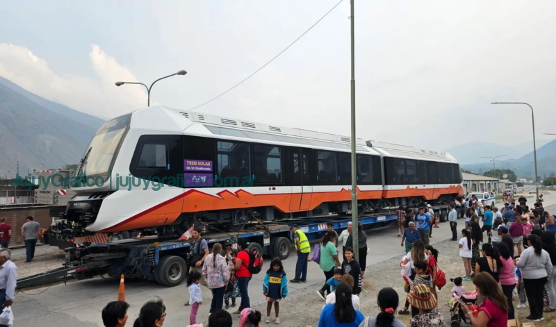 Tren de la Quebrada: duplas solares arribaron a Jujuy con gran expectativa 1 Tren de la Quebrada. duplas solares arribaron a Jujuy con gran expectativa 3