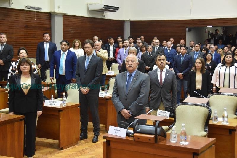 Carlos Sadir asumió como Gobernador de Jujuy 10