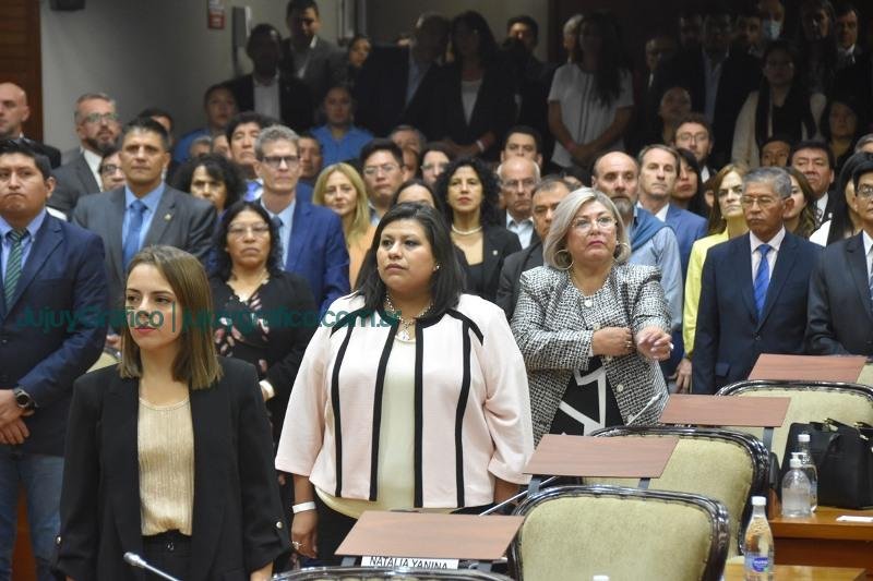 Carlos Sadir asumió como Gobernador de Jujuy 13 Carlos Sadir asumió como Gobernador de Jujuy 11