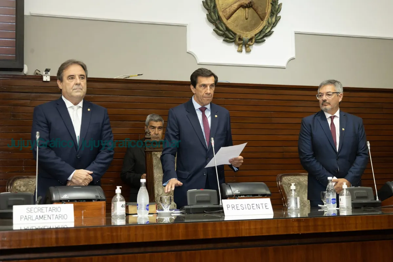 Carlos Sadir asumió como Gobernador de Jujuy 27 Carlos Sadir asumió como Gobernador de Jujuy 27