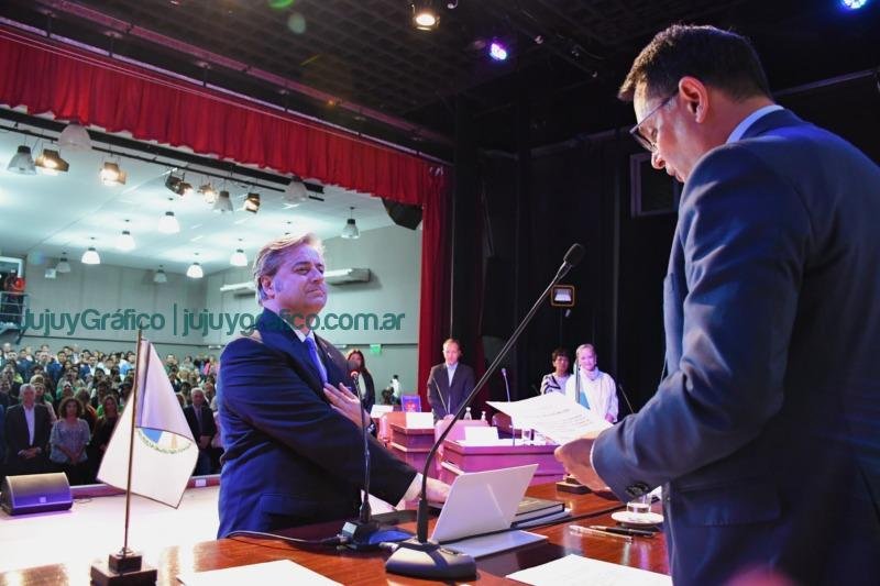 Renovación en el Concejo Deliberante de San Salvador de Jujuy Jura Gastón Millón Renovación en el Concejo Deliberante de San Salvador de Jujuy Jura Gastón Millón