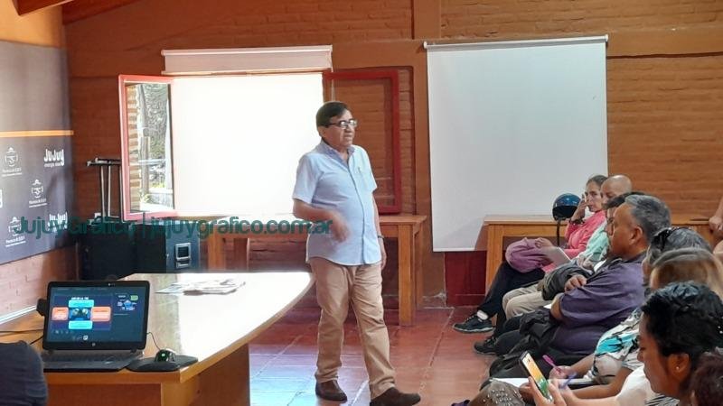 Rubén Daza sobre la Economía Popular. Necesitamos un enfoque sensible y estratégico que promueva el crecimiento sostenible en Jujuy 3 Rubén Daza sobre la Economía Popular. Necesitamos un enfoque sensible y estratégico que promueva el crecimiento sostenible en Jujuy 3Rubén Daza detalla avances y desafíos de la Economía Popular en Jujuy en 2024
