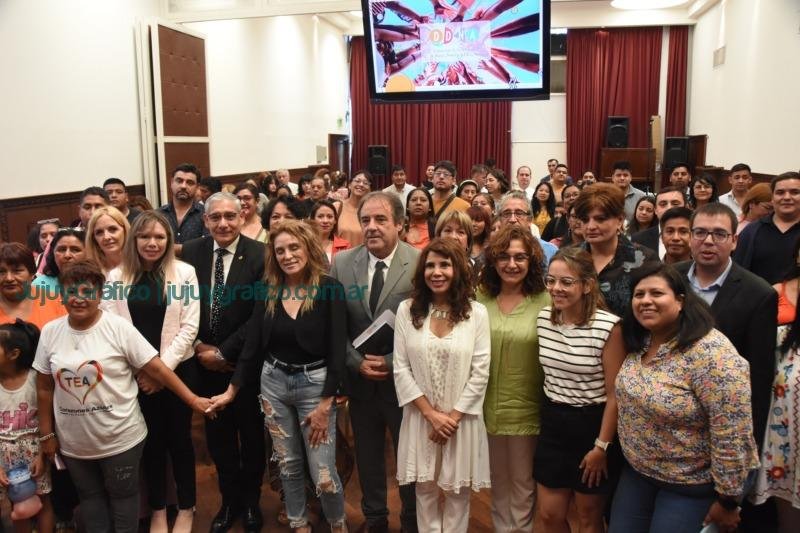 Jujuy fortalece la Protección de los Derechos de Niñas, Niños y Adolescentes con la Creación de la Red de Protección 1 Jujuy fortalece la Protección de los Derechos de Niñas, Niños y Adolescentes con la Creación de la Red de Protección 04