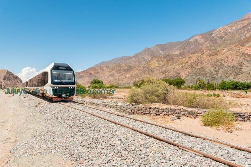 El Tren Solar de la Quebrada despierta expectativas en el Turismo Jujeño 4 El Tren Solar de la Quebrada despierta expectativas en el Turismo Jujeño Diego Valdecantos.Turismo en Jujuy. Desafíos y perspectivas para el Desarrollo Sostenible