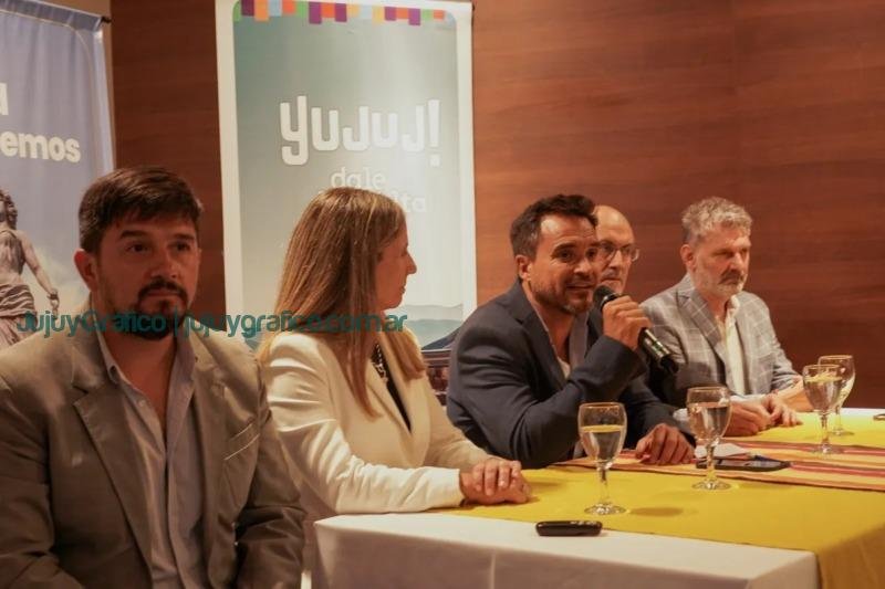 Jujuy reveló en Tucumán y Salta el Tren Solar de la Quebrada 3 Jujuy reveló en Tucumán y Salta el Tren Solar de la Quebrada 3