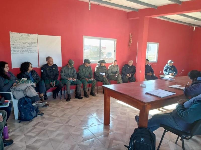 Coordinación para prevenir la caza furtiva de vicuñas en la Puna de Jujuy 1 Coordinación para prevenir la caza furtiva de vicuñas en la Puna de Jujuy 1