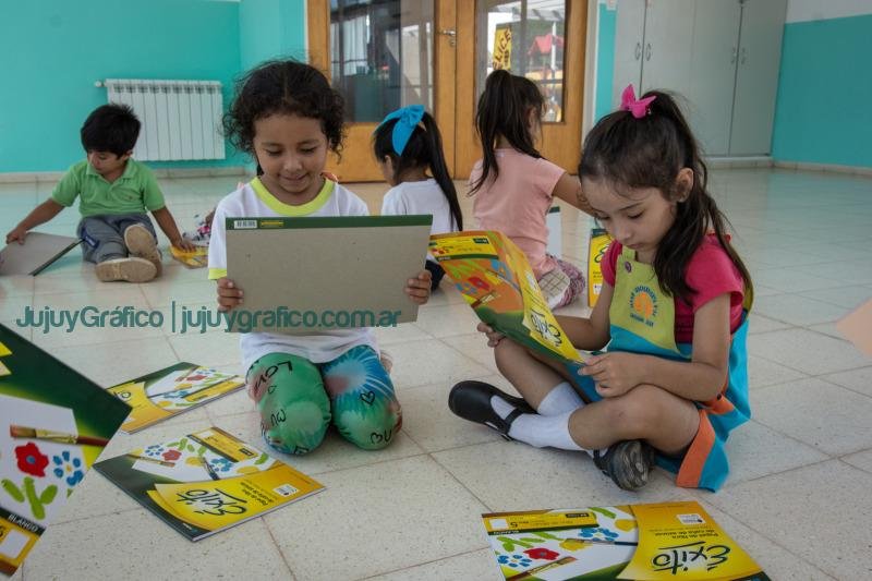 Ledesma fortalece la educación en Jujuy con la entrega de cuadernos 4