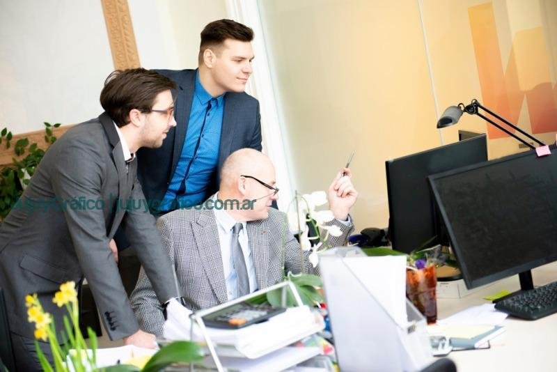 Trabajo en equipo y colaboración eficiente. potenciando el éxito a través de la cooperación y el compromiso 2Mejora el rendimiento laboral con estrategias de colaboración, objetivos claros y reconocimiento del perfil colaborativo en tu equipo. ¡Aprende cómo!