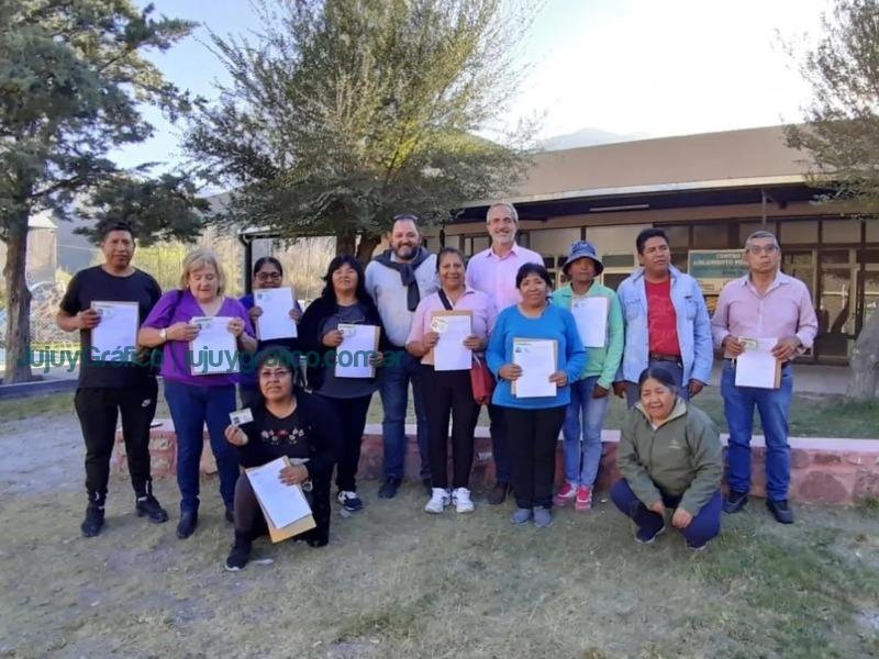 Fiscalización y entrega de carnets a artesanos de Volcán, Promoviendo la identidad cultural jujeña