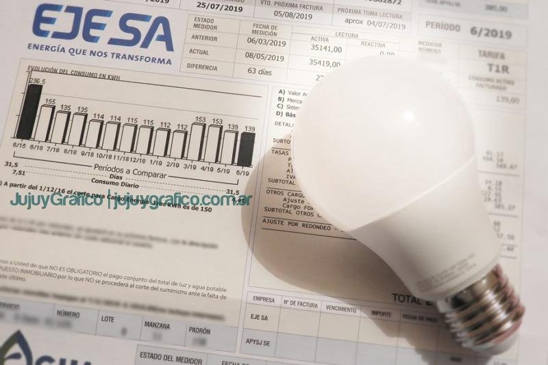 Las tarifas de energía eléctrica en Jujuy se actualizarán según la paritaria salarial estatal 8 Las tarifas de energía eléctrica en Jujuy se actualizarán según la paritaria salarial estatal
