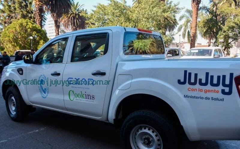 Mineras EXAR y COOKINS donan camioneta 0kmal Hospital de Susques 1 Mineras EXAR y COOKINS donan una camioneta al Hospital de Susques 1