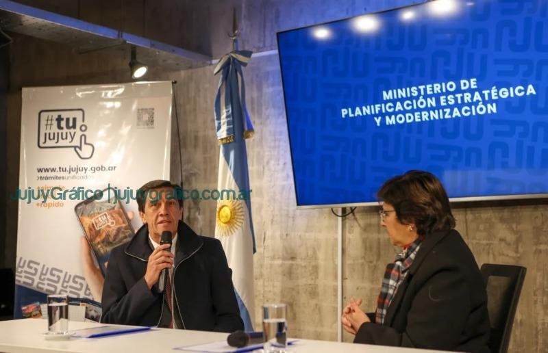 Presentación de la Aplicación Móvil #tujujuy: Modernización de los servicios estatales 1 Presentación de la Aplicación Móvil #tujujuy, Modernización de los Servicios Estatales 5
