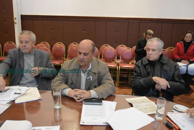 Proyecto de Declaración de Bien de Interés Histórico Provincial para la Bandera del Museo Lavalle 2 Proyecto de Declaración de Bien de Interés Histórico Provincial para la Bandera del Museo Lavalle 2