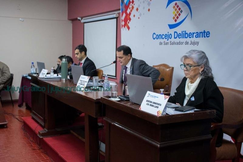 San Salvador de Jujuy se une a la Red Federal de Turismo 1 San Salvador de Jujuy se une a la Red Federal de Turismo Concejo Deliberante 2