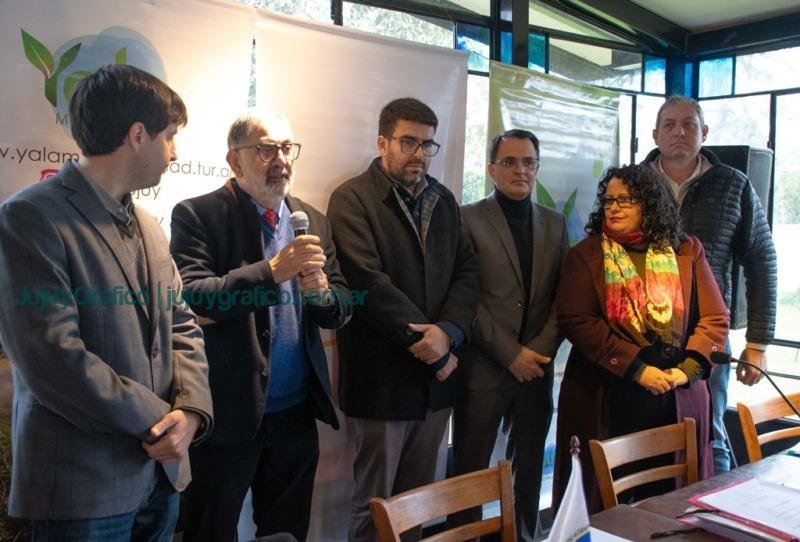 Sesión Plenaria del Parlamento del Gran Jujuy. Compromiso y Cooperación Interjurisdiccional 3 Sesión Plenaria del Parlamento del Gran Jujuy. Compromiso y Cooperación Interjurisdiccional 3