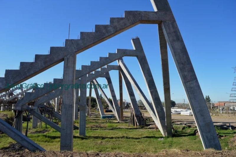 Avances en las obras de la Ciudad Deportiva en Alto Comedero 3
