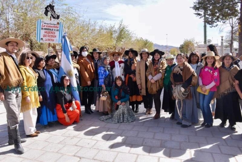 Celebración del Día de la Mujer Jujeña de la Independencia en Huacalera 15