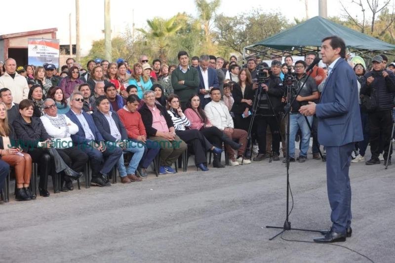 Perico Presentaron el 1° pavimento con material reciclado de Jujuy 1 Perico Presentaron el 1° pavimento con material reciclado de Jujuy 1