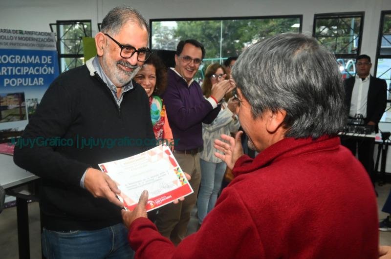 San Salvador de Jujuy celebró el Día del Vecino con reconocimientos y nuevos convenios 1 San Salvador de Jujuy celebró el Día del Vecino con reconocimientos y nuevos convenios 1