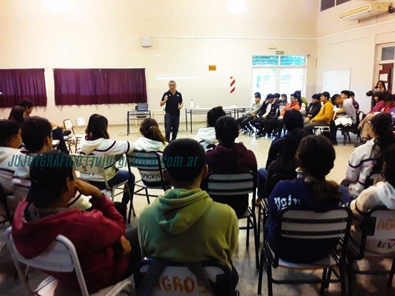 Ledesma introduce a estudiantes de la Escuela Técnica Herminio Arrieta al mundo laboral 2