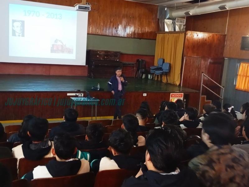 Ledesma introduce a estudiantes de la Escuela Técnica Herminio Arrieta al mundo laboral 5