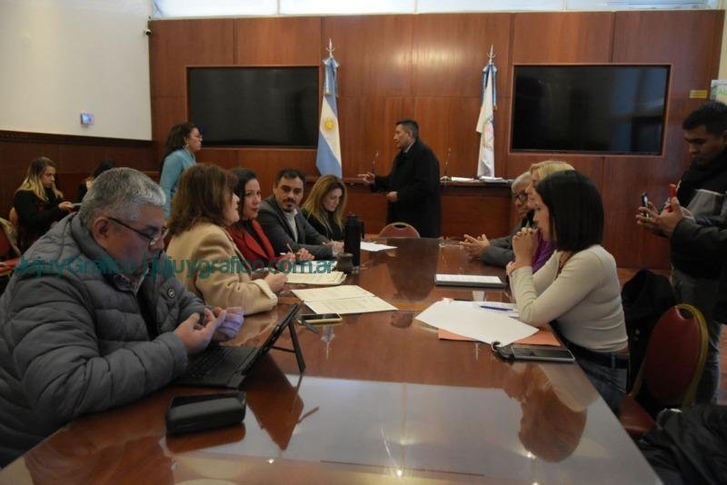 Proyecto de Ley. Declaración de arquitectura con tierra como Patrimonio Cultural Vivo 3 Proyecto de Ley. Declaración de arquitectura con tierra como Patrimonio Cultural Vivo 3