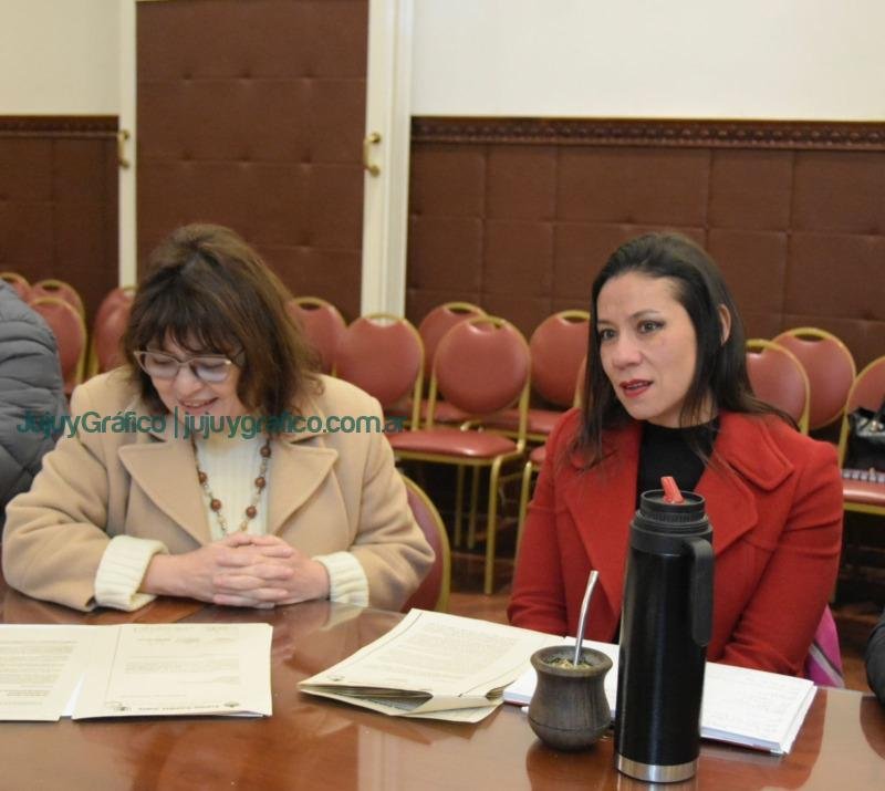 Proyecto de Ley. Declaración de arquitectura con tierra como Patrimonio Cultural Vivo 4 Proyecto de Ley. Declaración de arquitectura con tierra como Patrimonio Cultural Vivo 4
