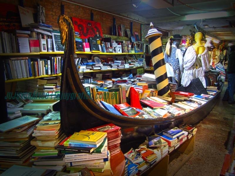 Booking.com pone el señalador sobre 5 librerías del mundo por el Día del Amante de los Libros Booking.com pone el señalador sobre 5 librerías del mundo por el Día del Amante de los Libros