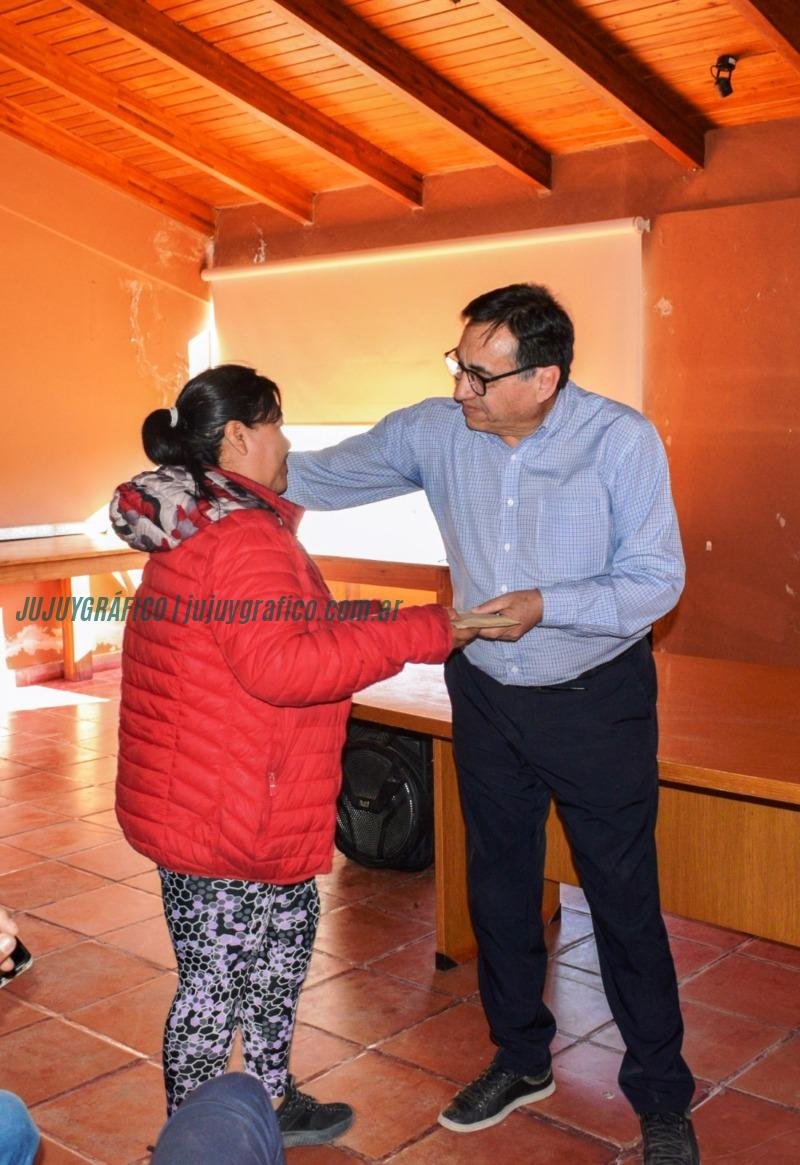 Entrega de microcréditos en Jujuy: Impulso para emprendedores tras procesos formativos 14 Entrega de microcréditos en Jujuy. Impulso para emprendedores tras procesos formativos h02